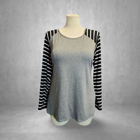 Gray Top w Black & White Striped Sleeves By Doublju 2x Emo Scene Punk Bubblegum◯ - Picture 2 of 8